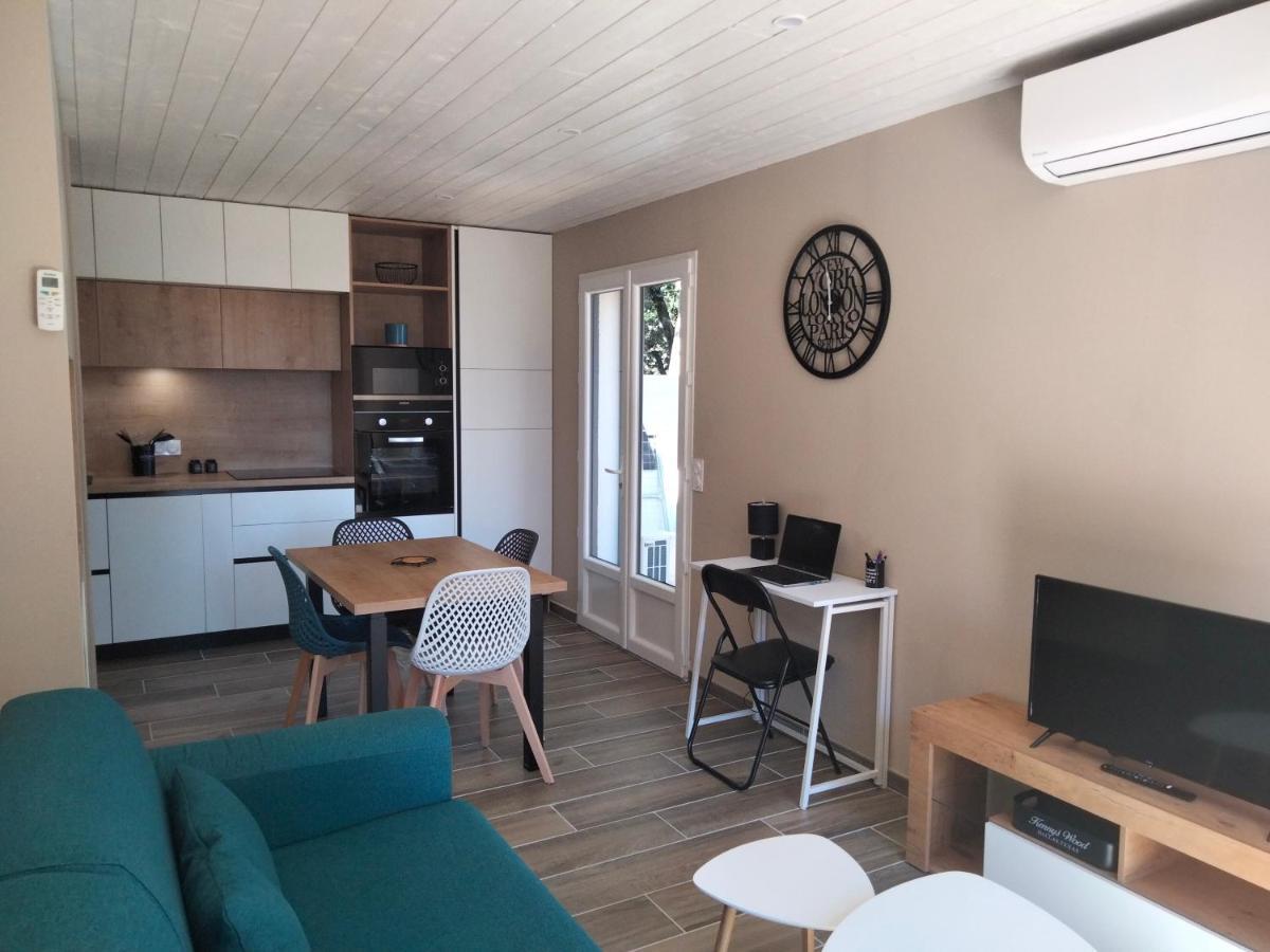 Lou Mazet Villa Uchaud Bagian luar foto